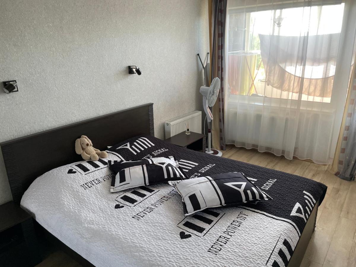 Happy Guest Apartament Юрмала Экстерьер фото